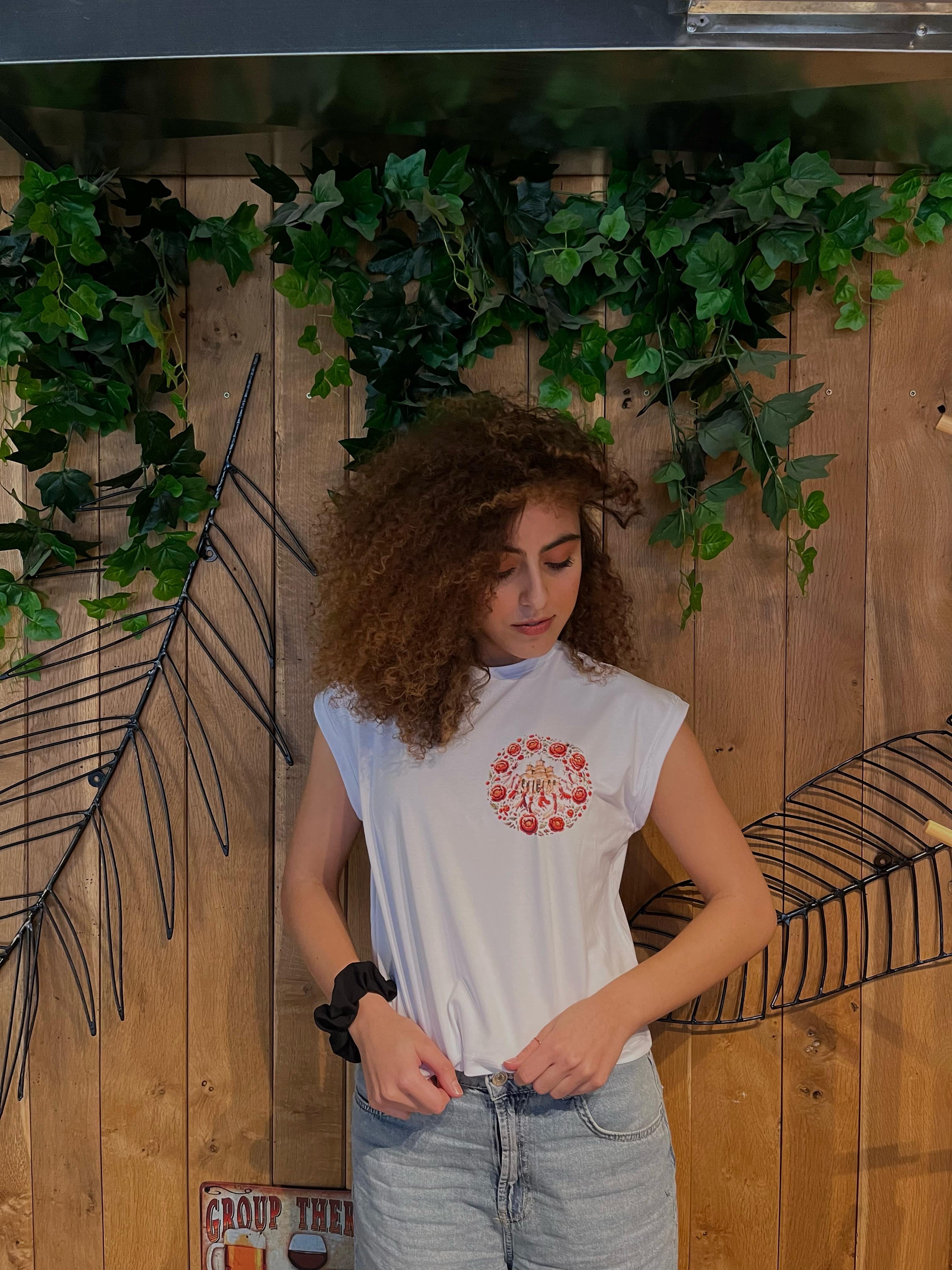 Božur t-shirt by House of Mati