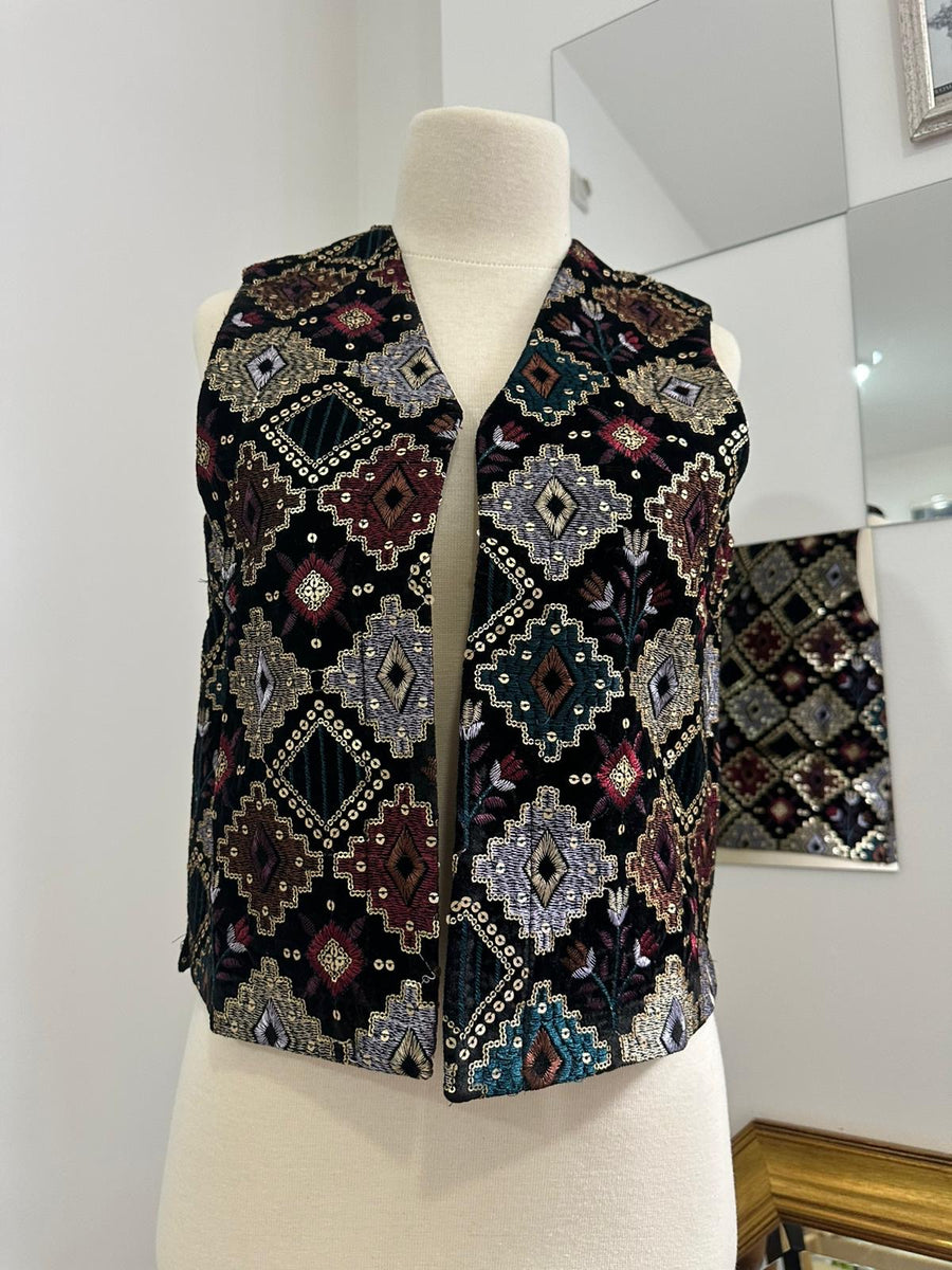 BISTRICA - Vest - restocked